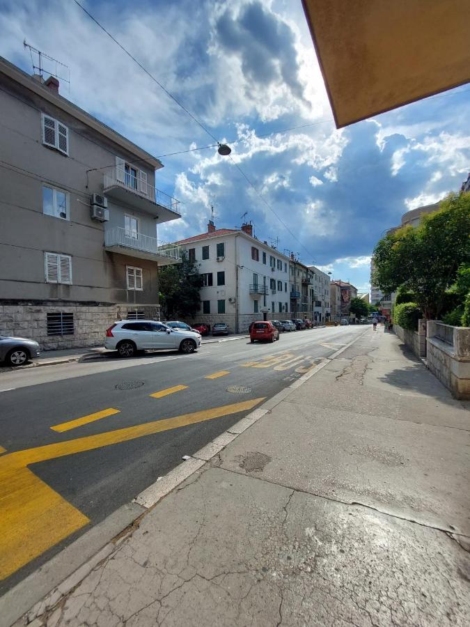 Zoxi Apartmani Сплит Экстерьер фото